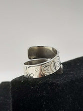 Load image into Gallery viewer, Wolf Wrap Ring 1/4&quot; by Billy Cook
