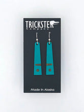 Load image into Gallery viewer, Killer whale fin earrings