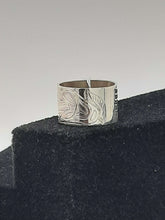 Load image into Gallery viewer, 1/2&quot; Hummingbird ring - size 9 by Billy Cook
