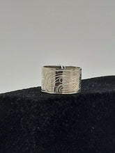 Load image into Gallery viewer, Killer whale Ring 1/2&quot; by Billy Cook

