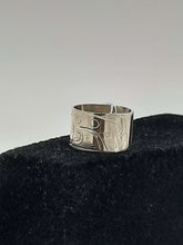 Load image into Gallery viewer, Killer whale Ring 1/2&quot; by Billy Cook
