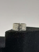 Load image into Gallery viewer, 3/8&quot; Raven ring - Size 7 by Billy Cook
