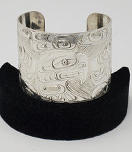 Load image into Gallery viewer, 2&quot; Kulus Bracelet by Don Wadhams
