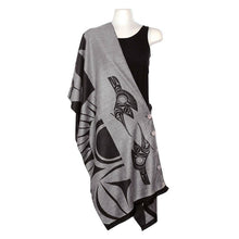 Load image into Gallery viewer, Button Shawls - Hummingbird
