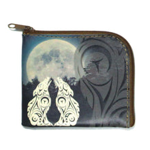 Load image into Gallery viewer, Coin Purse - Wolves by Darrell Thorne
