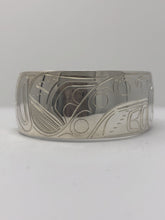 Load image into Gallery viewer, 3/4&quot; Killer whale Bracelet by Billy Cook
