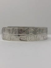 Load image into Gallery viewer, 1/2&quot; Wolf Bracelet by Billy Cook
